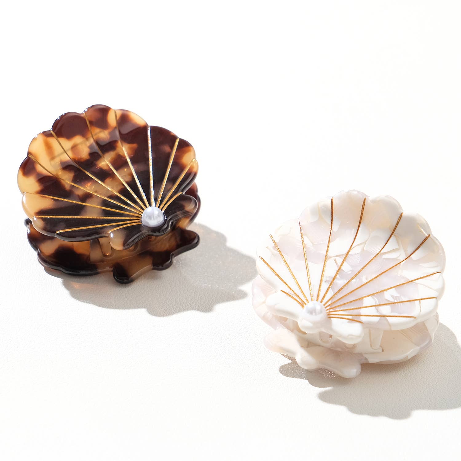 Pearl Seashell Claw Clip