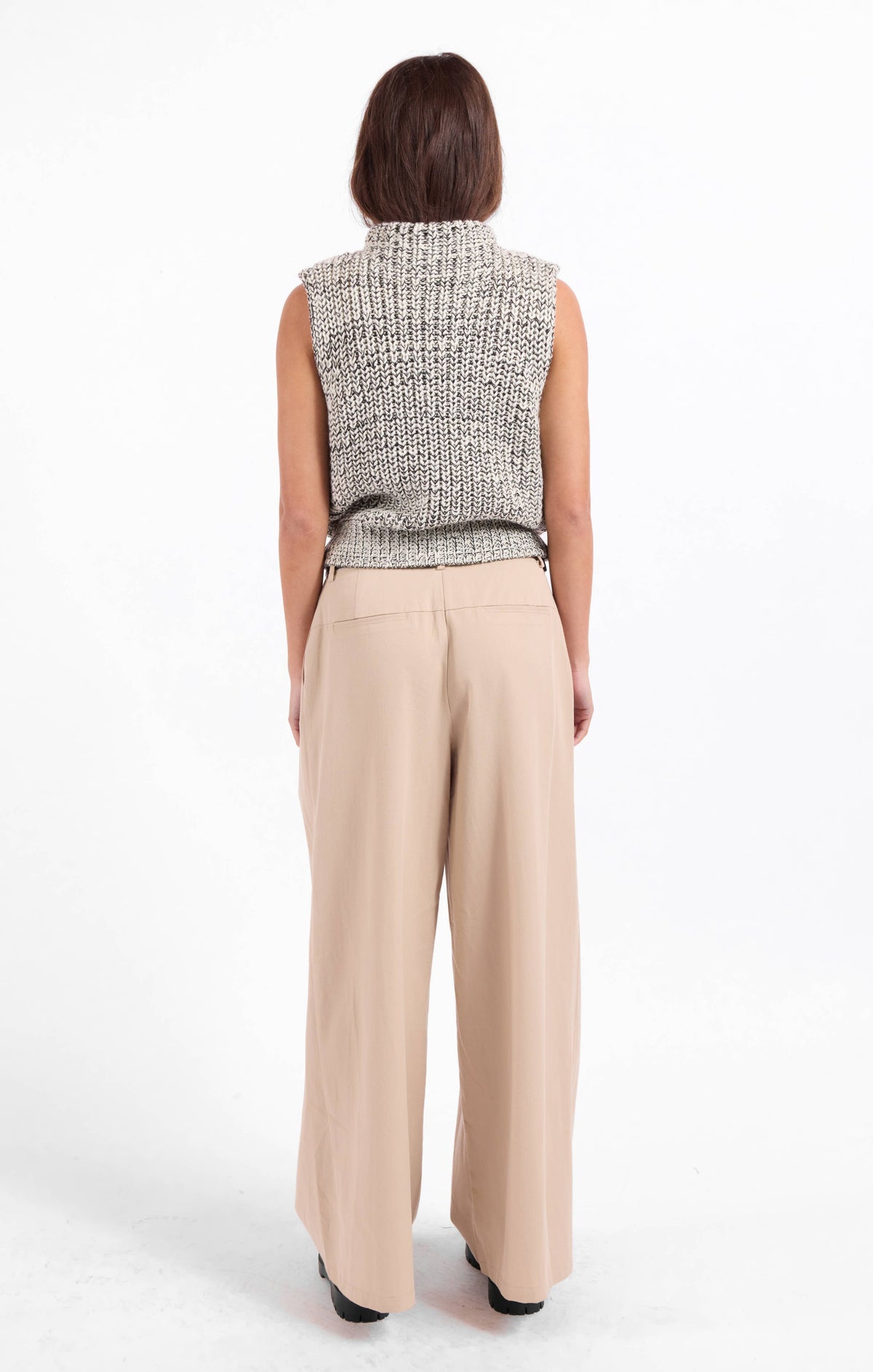 Williams Sleeveless Sweater