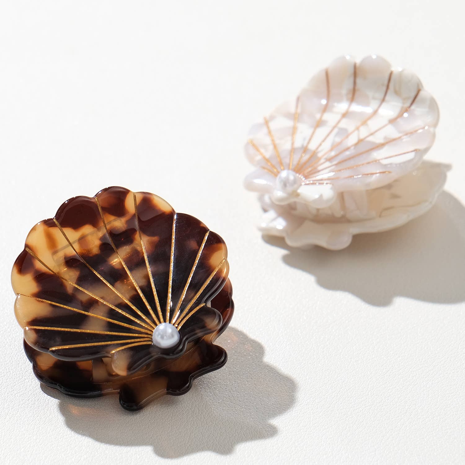 Pearl Seashell Claw Clip