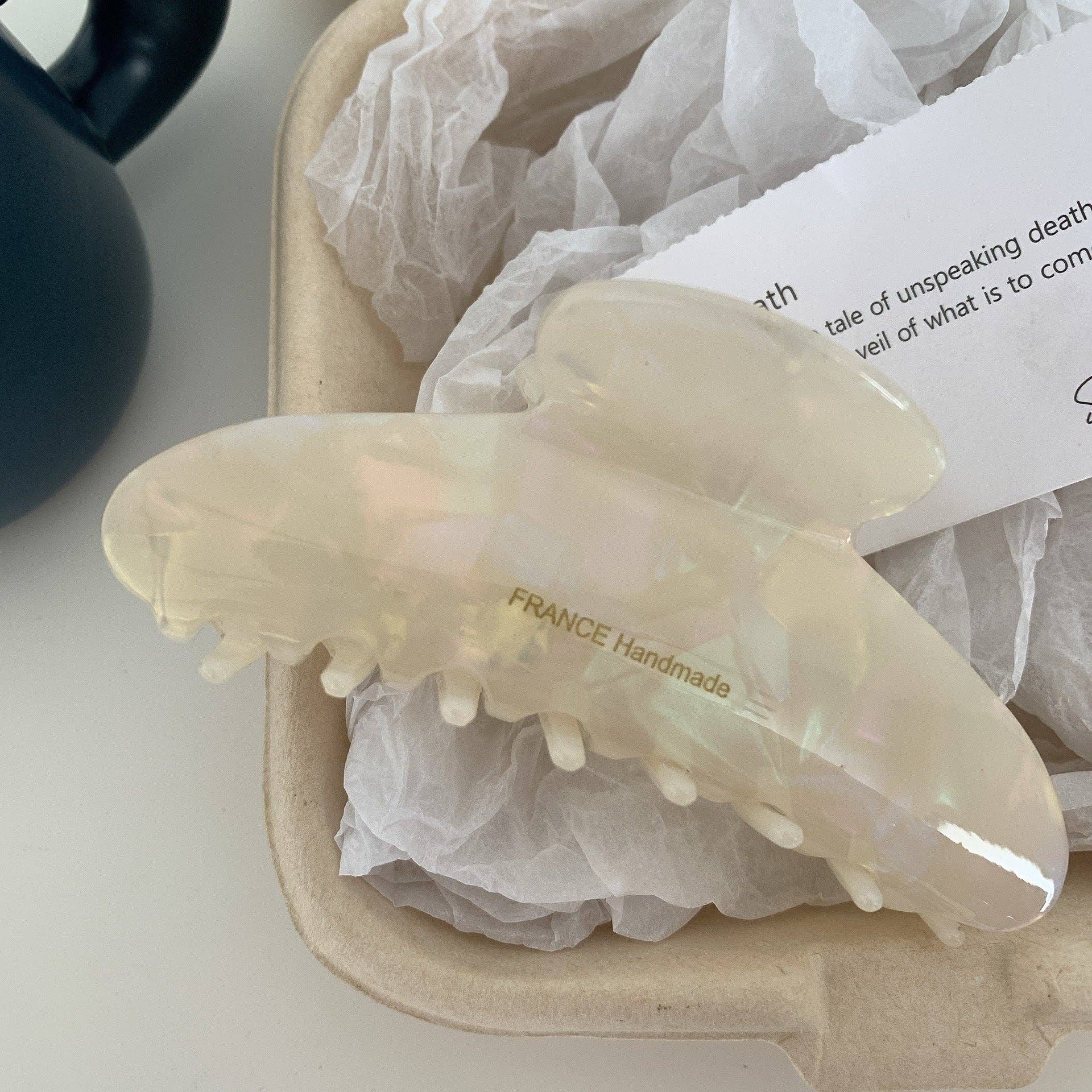 Ellison Hair Clip- Ivory
