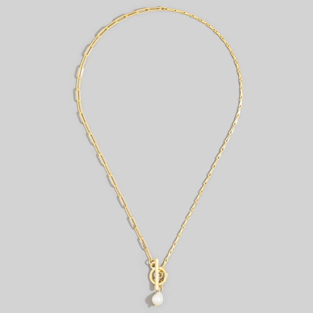 Toggle Chain Pearl  Necklace