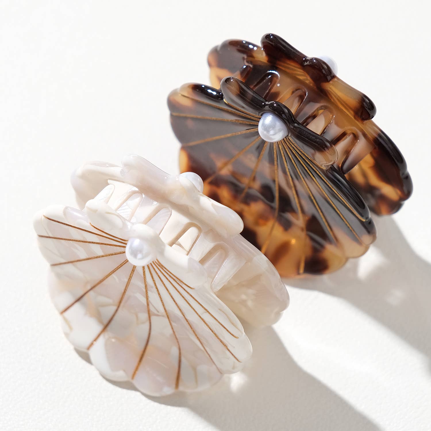 Pearl Seashell Claw Clip