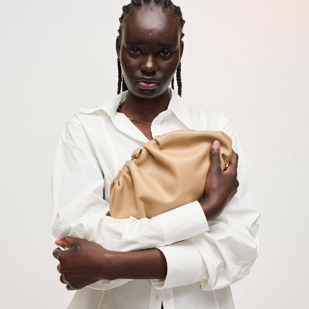 The Jennifer Clutch